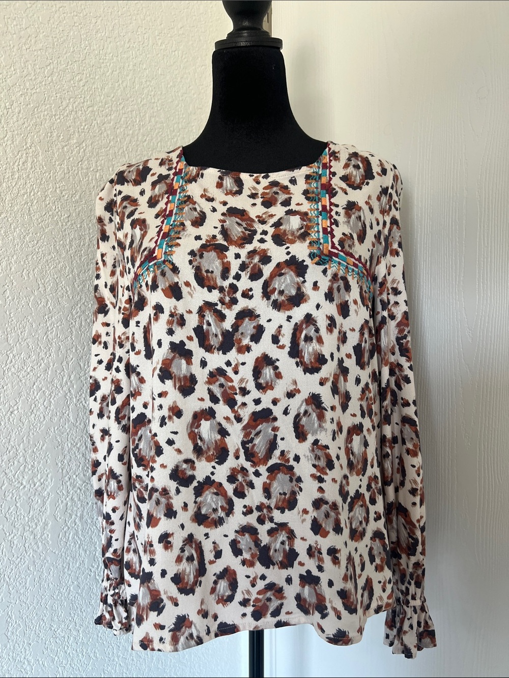Savanna Jane Cream Leopard Print Long Sleeve Blouse with Turquoise Trim